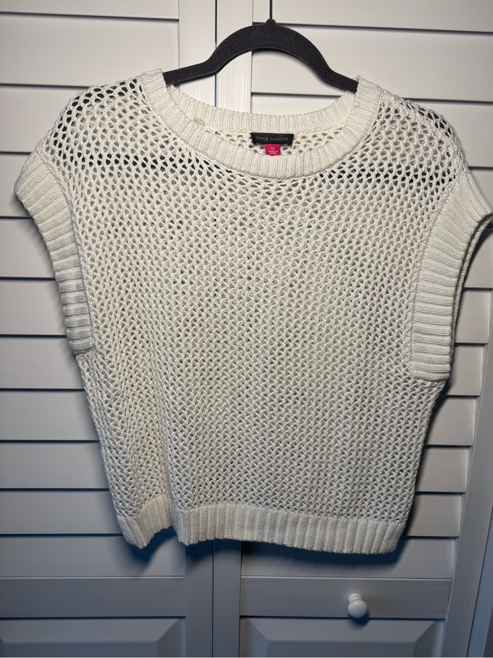 Vince Camuto White Open-Knit Short Sleeve Sweater Vest